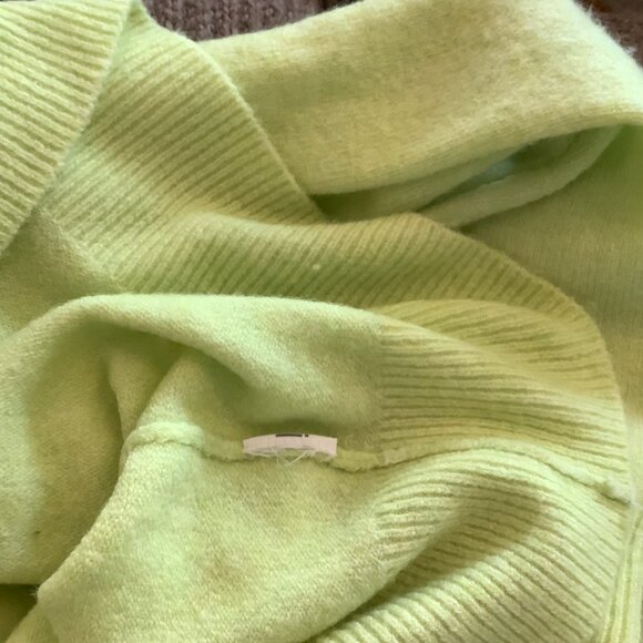 JCREW Size S Rollneck Sweater in Supersoft Yarn green yellow - Picture 8 of 8